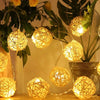 Guirlande lumineuse en rotin