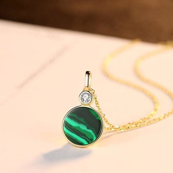 Collana in malachite un nuovo approccio. - Collana