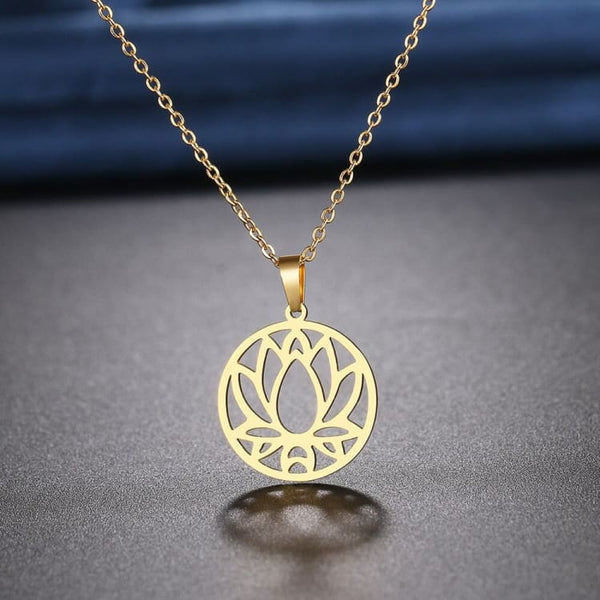 Collier ’Conscience’ orné d’une fleur de Lotus