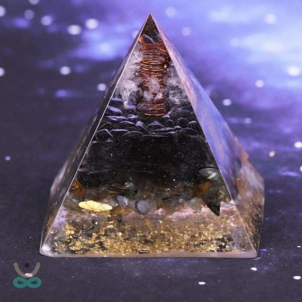 Pyramide Orgonite Protection contre les esprits - decoration