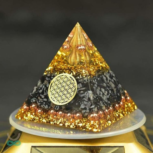 Pyramide Orgonite ’Relaxation et Protection’